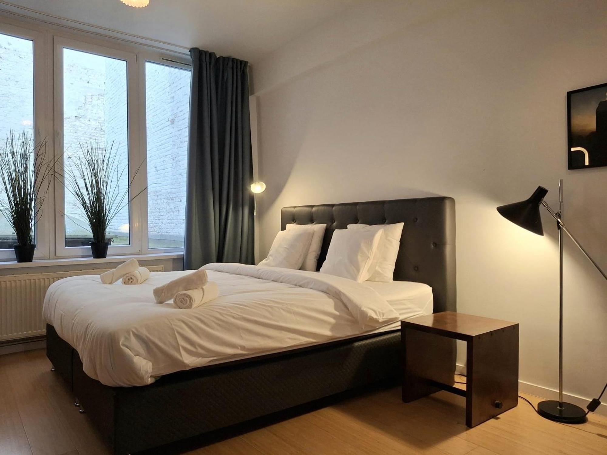 Apartment Spacious Next To Grand Place Brussels