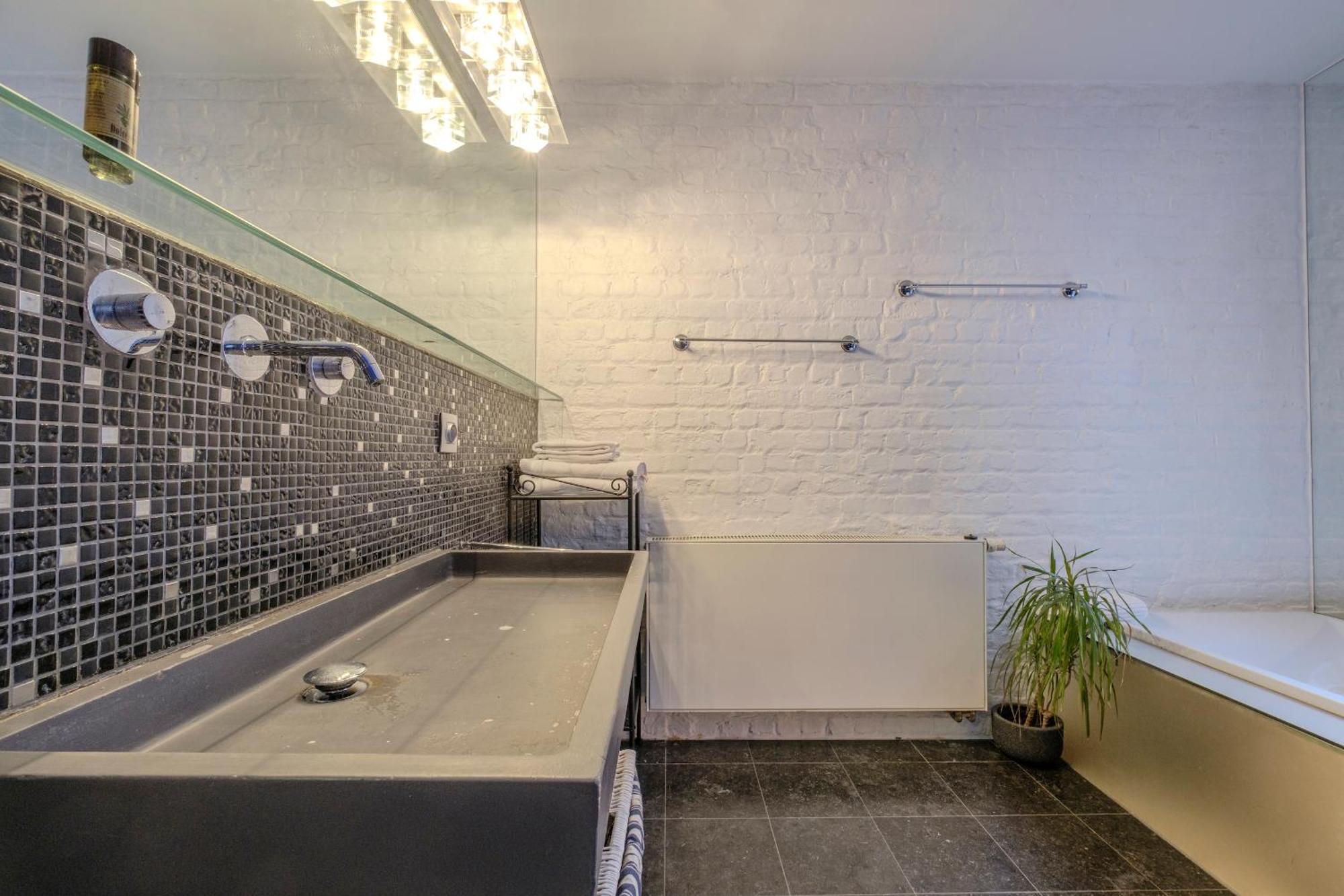 Beautiful Penthouse With Terrace In Căn hộ