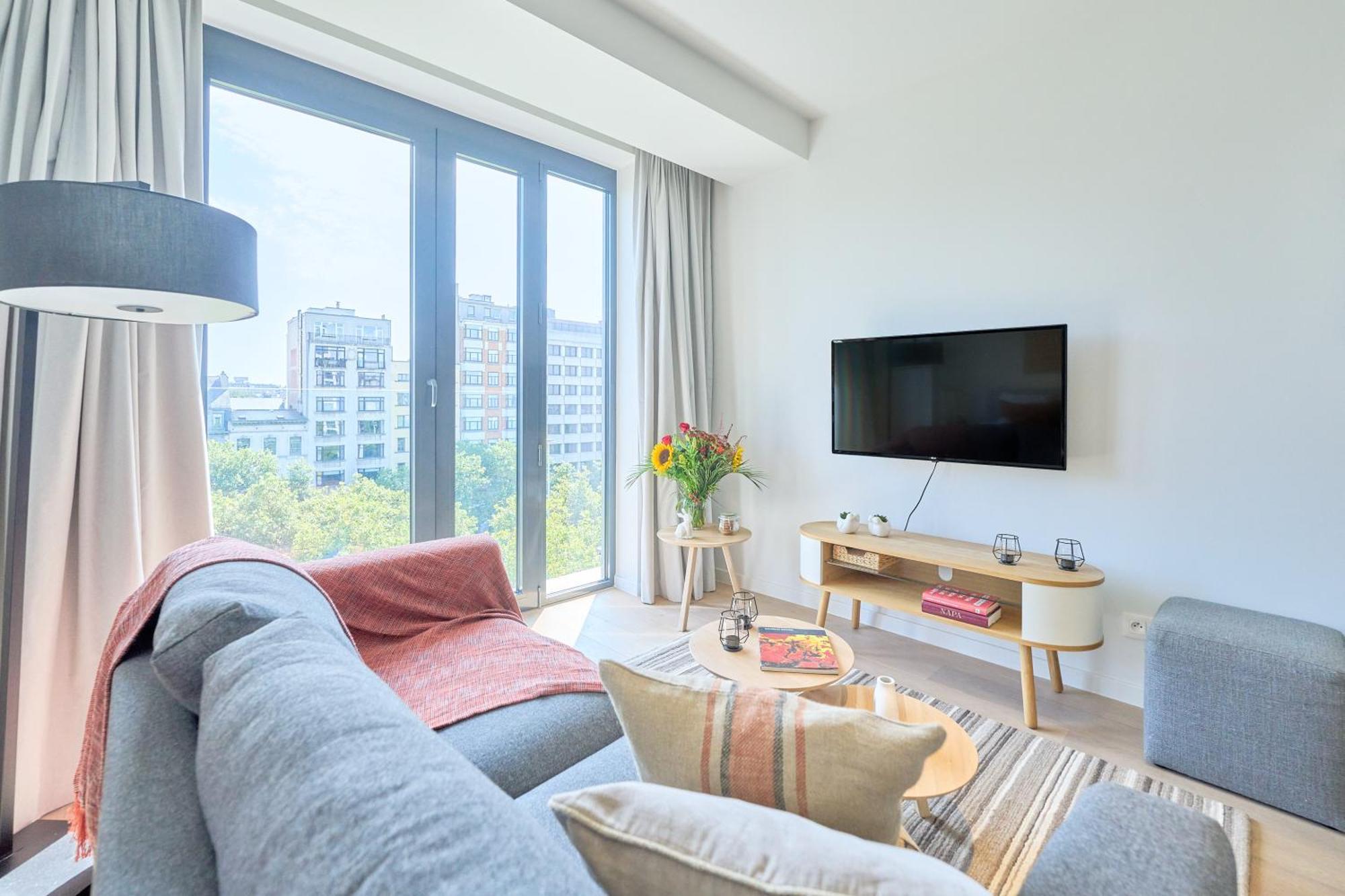 Apartment Spacious In *