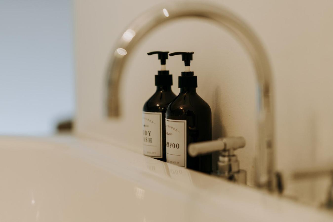 Magnificent Loft - 3 Bedroom Duplex *