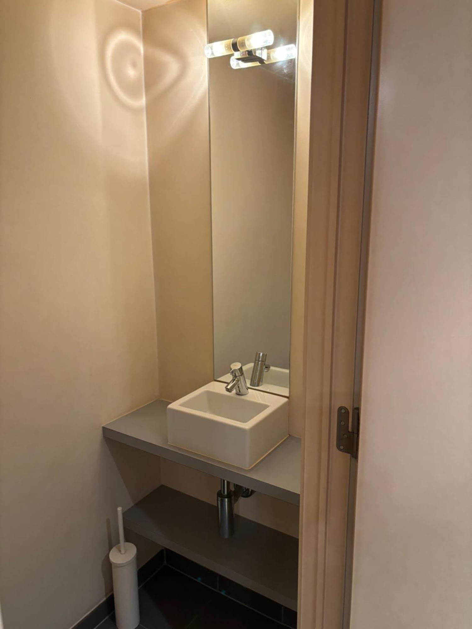 Comfortable Two Bedroom In Center * Brussels