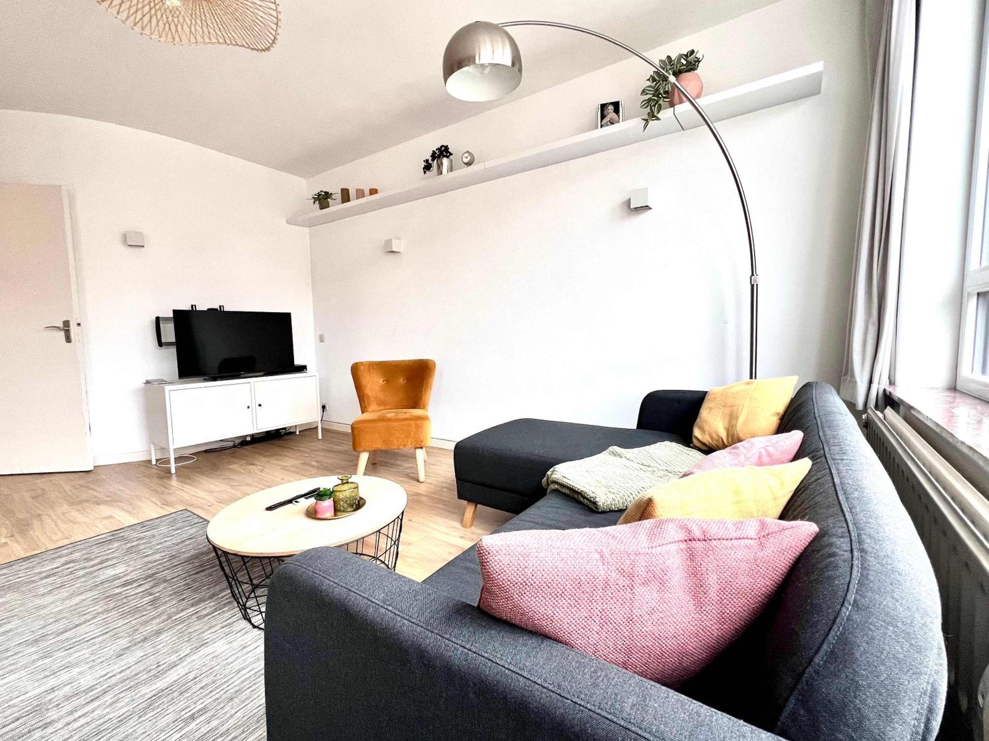 Apartment Bright & Stylish In Nature