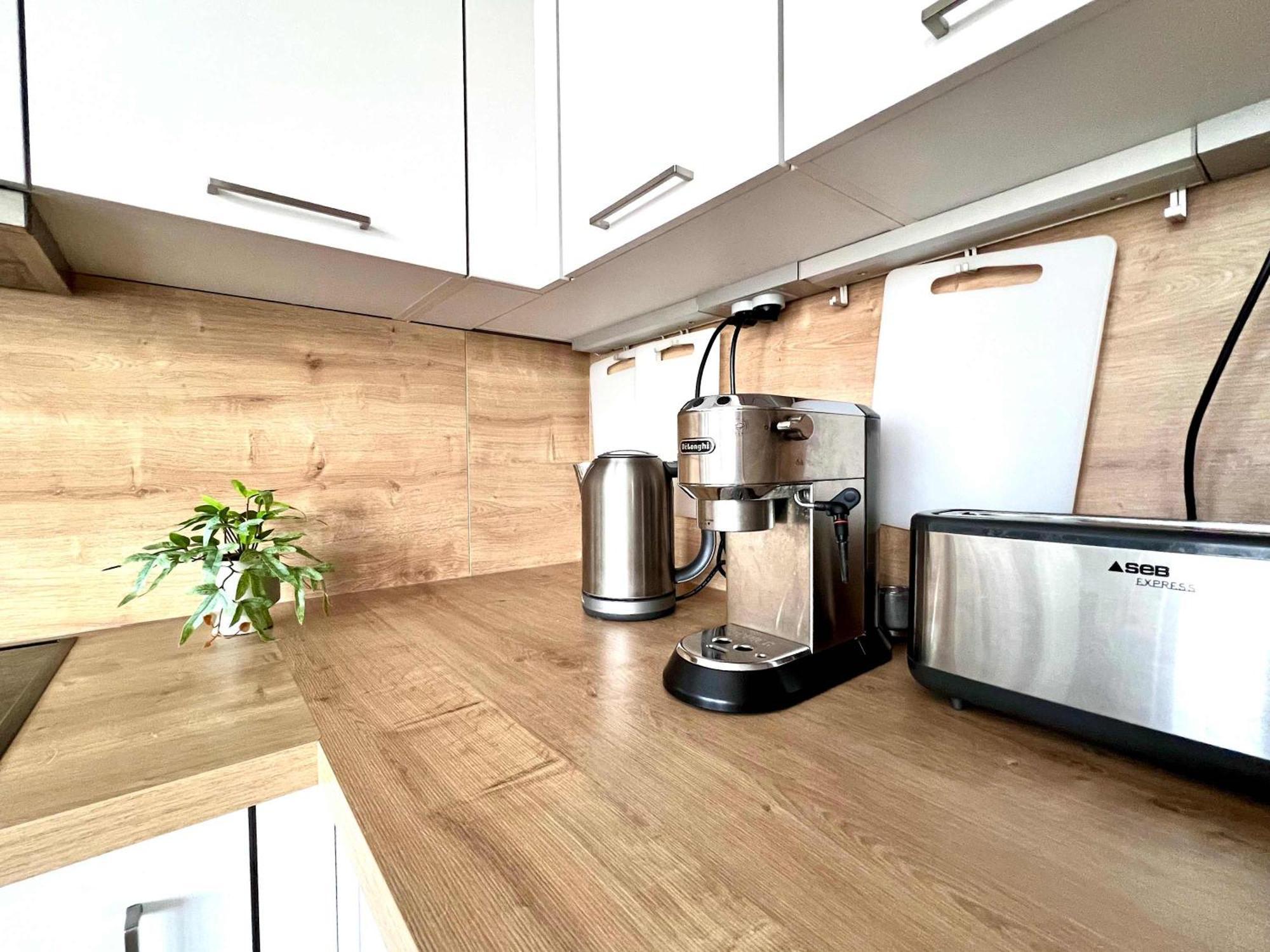 Bright & Stylish In Nature Apartment *