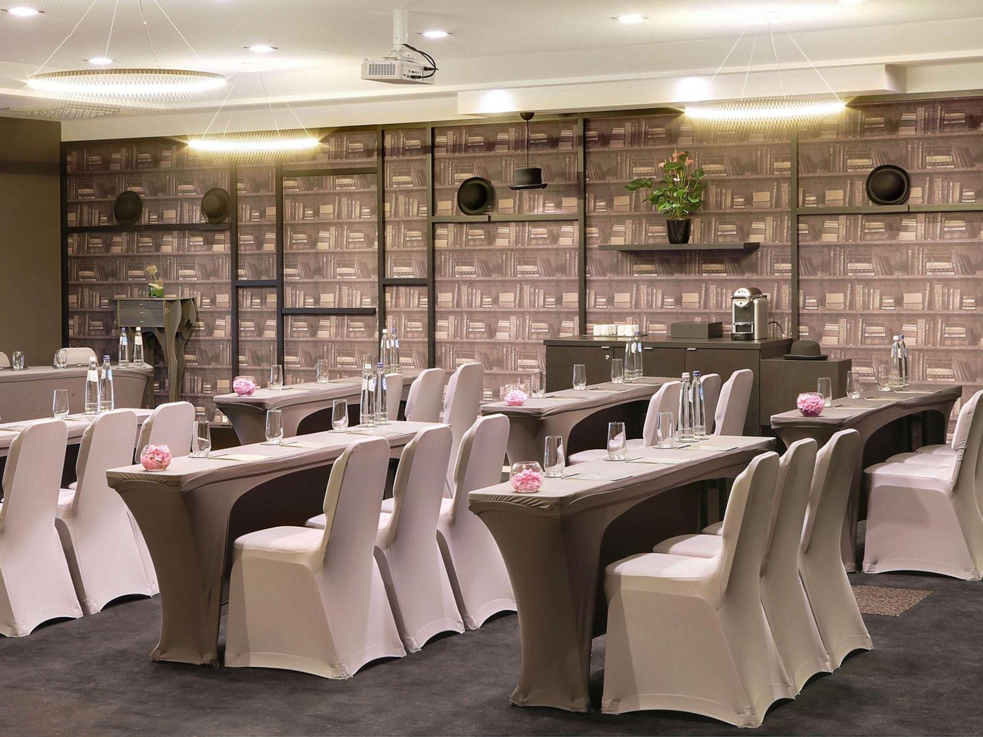 Khách sạn Le Louise Brussels - Mgallery Collection 5*