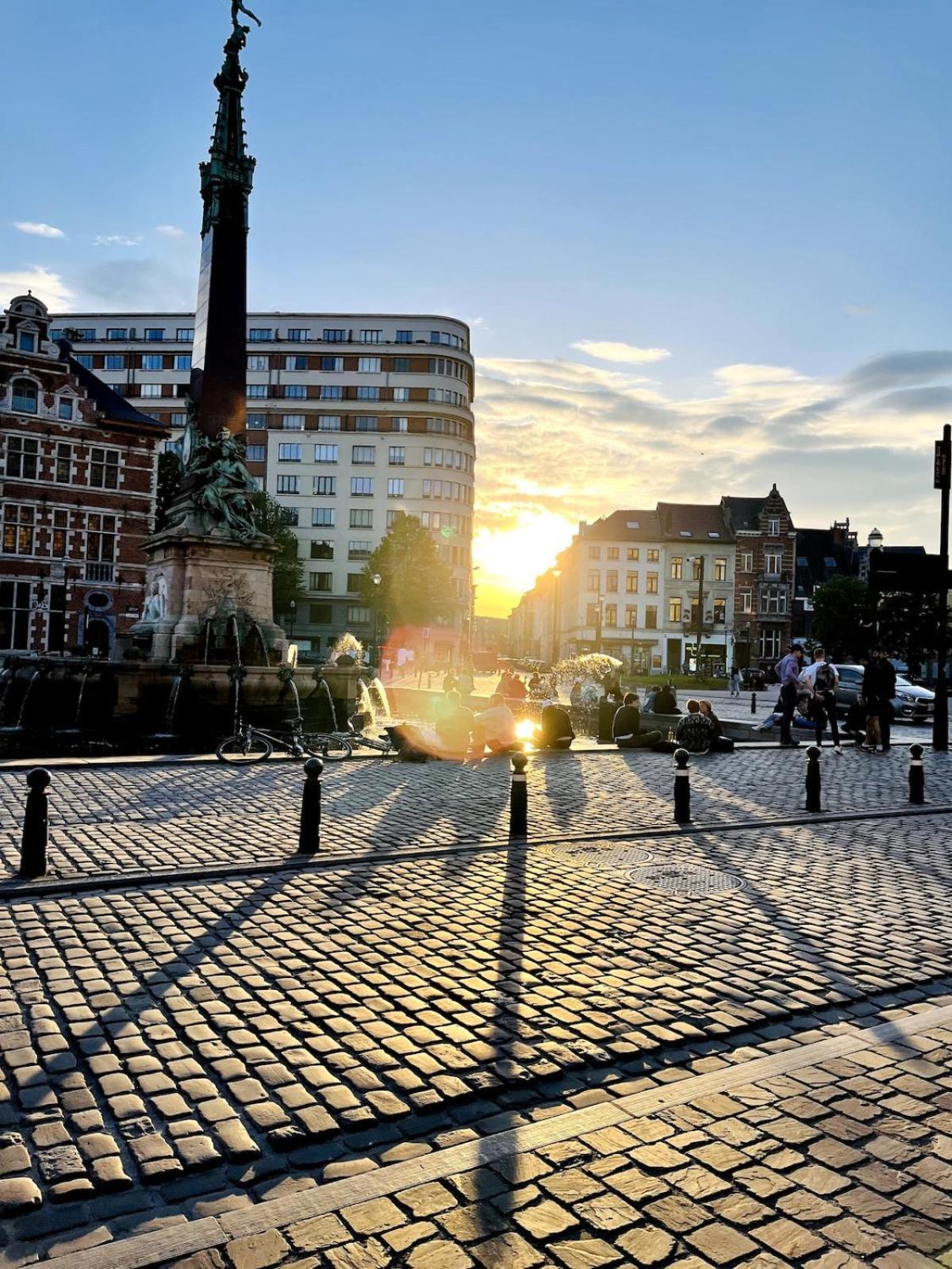 Bright And Cozy In * Brussels