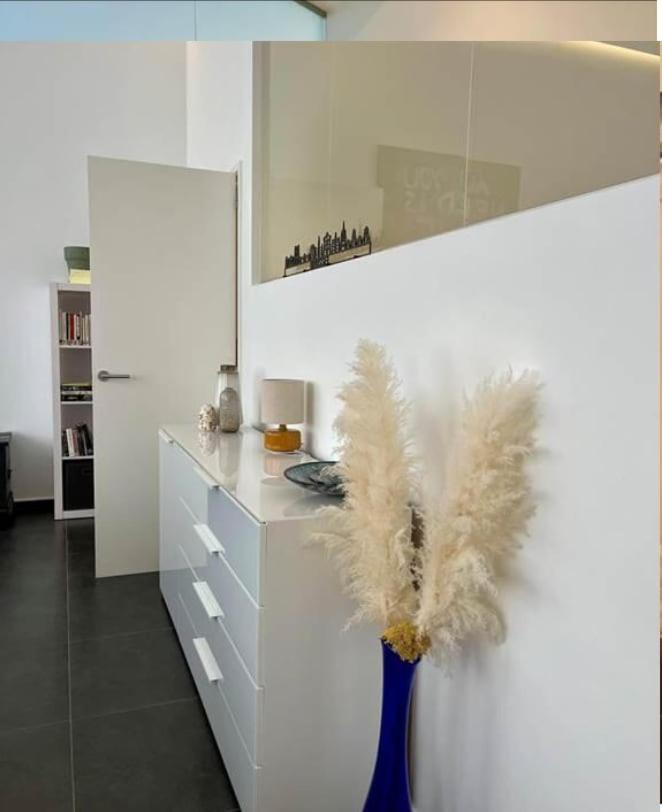 Dansaert Bright Loft Apartment Brussels