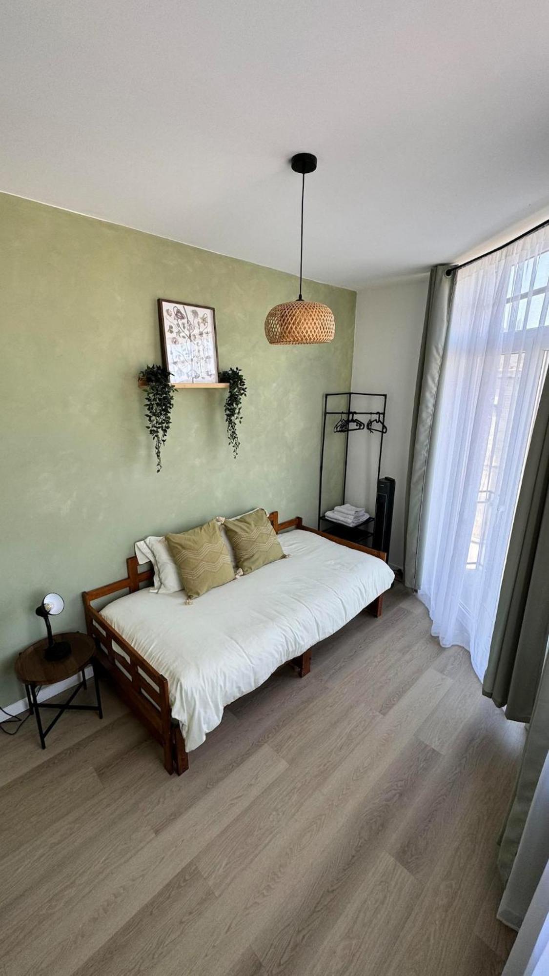 Charming Place In Ideal Near The Metro Brussels