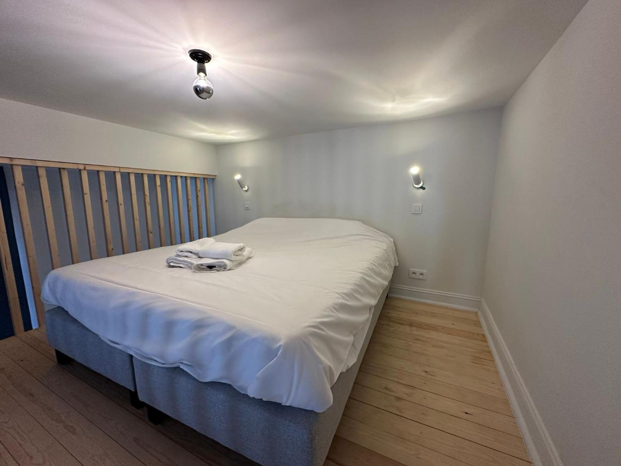 Apartment Self Check In For 2 In Center Of Ixelles
