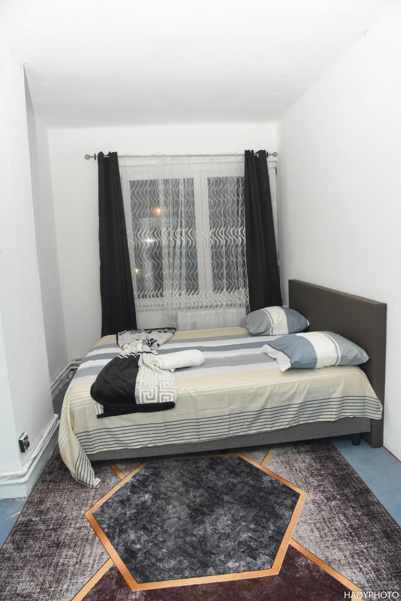 Confort Gare De L'ouest, Troisiemes Etages Apartment *
