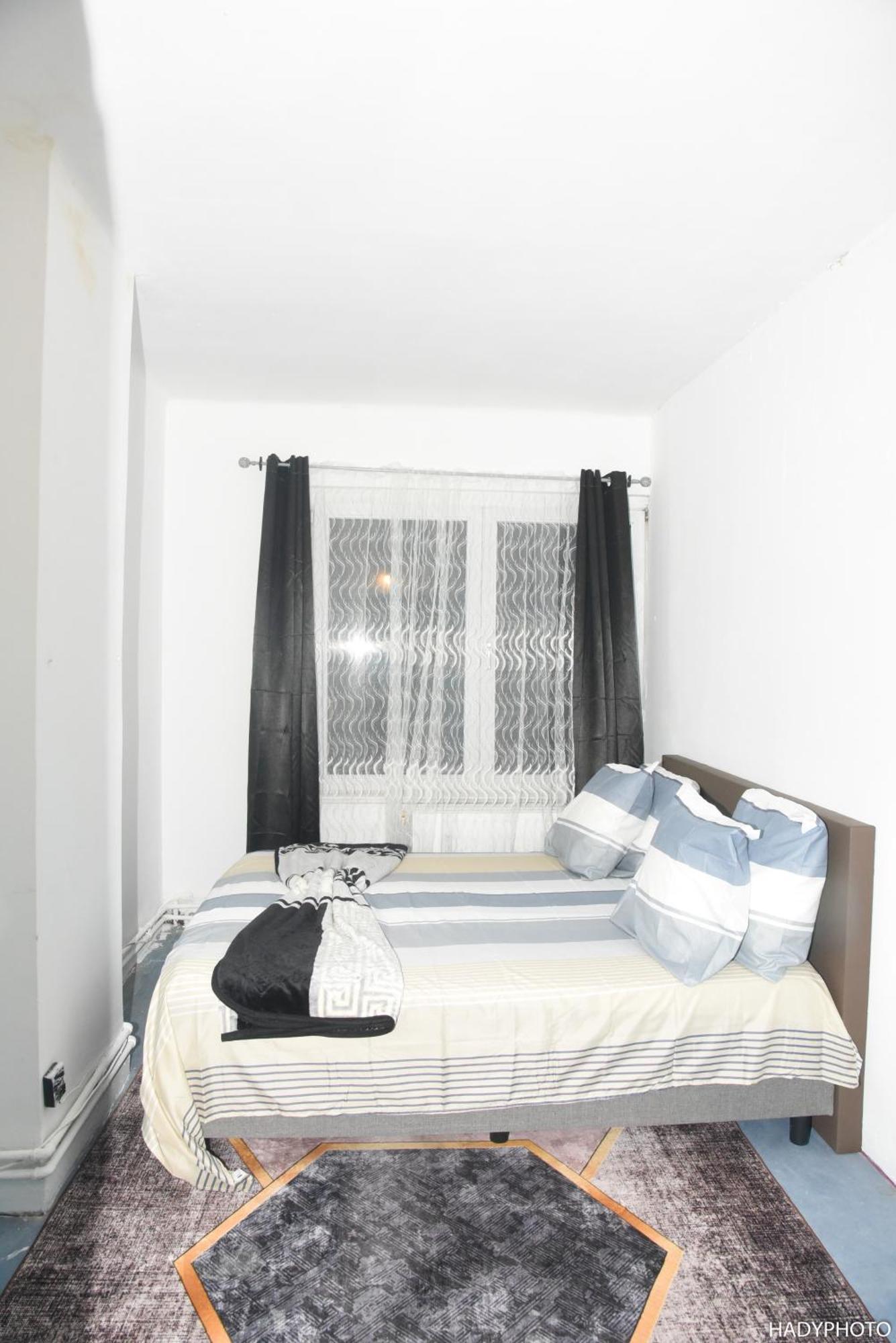 Confort Gare De L'ouest, Troisiemes Etages Apartment