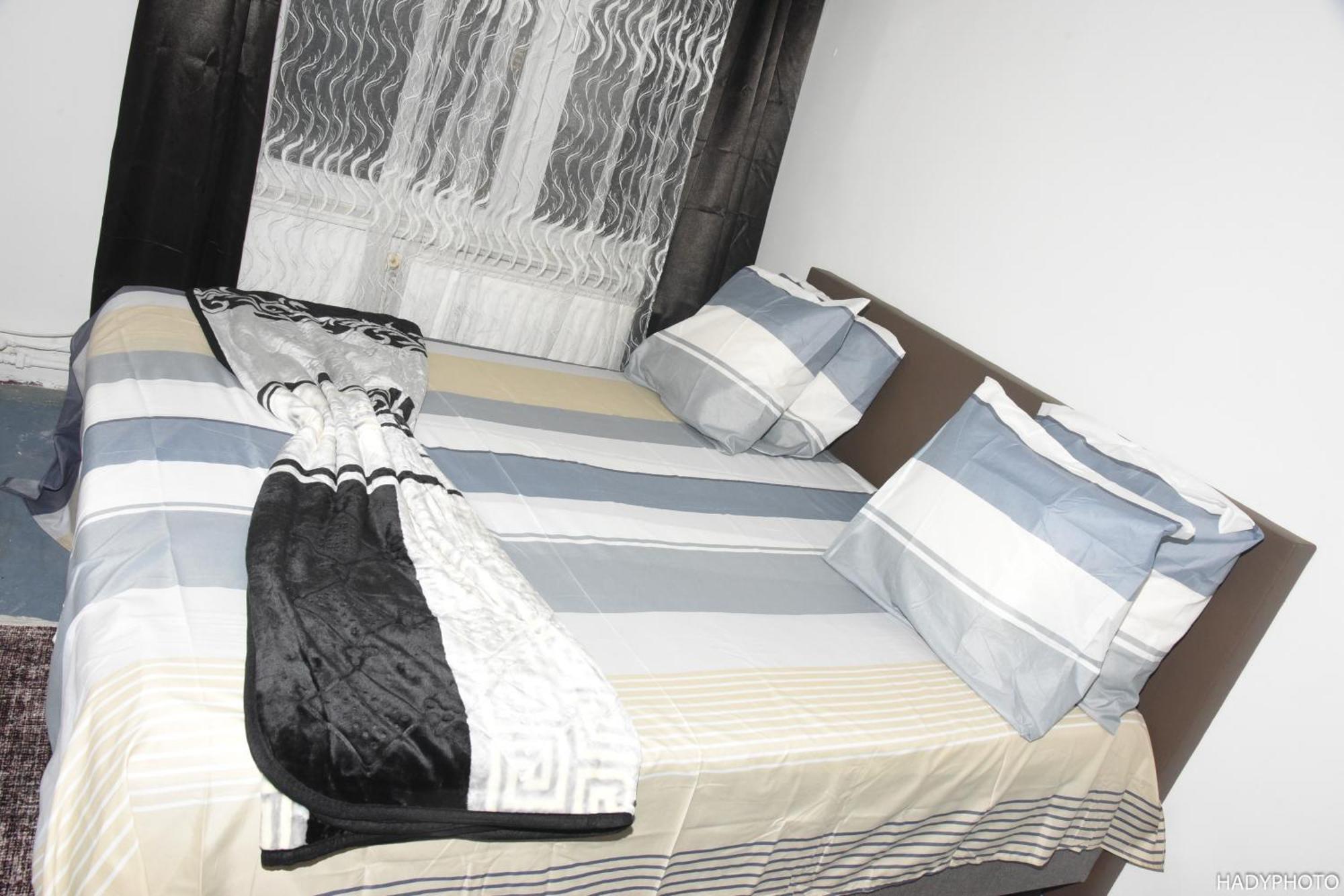 Confort Gare De L'ouest, Troisiemes Etages Apartment Brussels