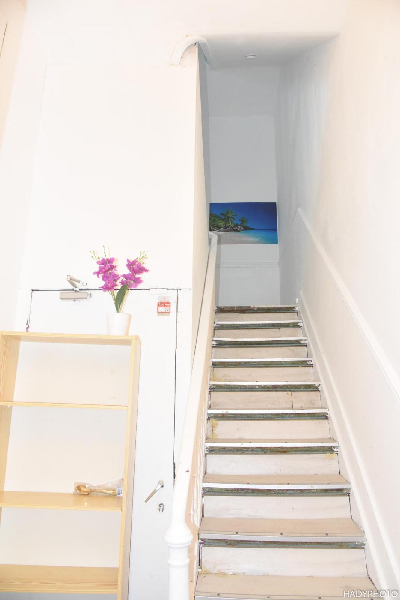 Confort Gare De L'ouest, Troisiemes Etages Apartment Brussels