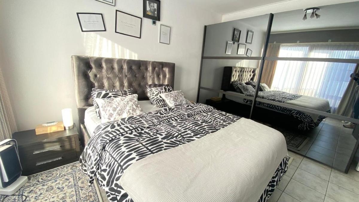 Apartment Strelitzyahouse *