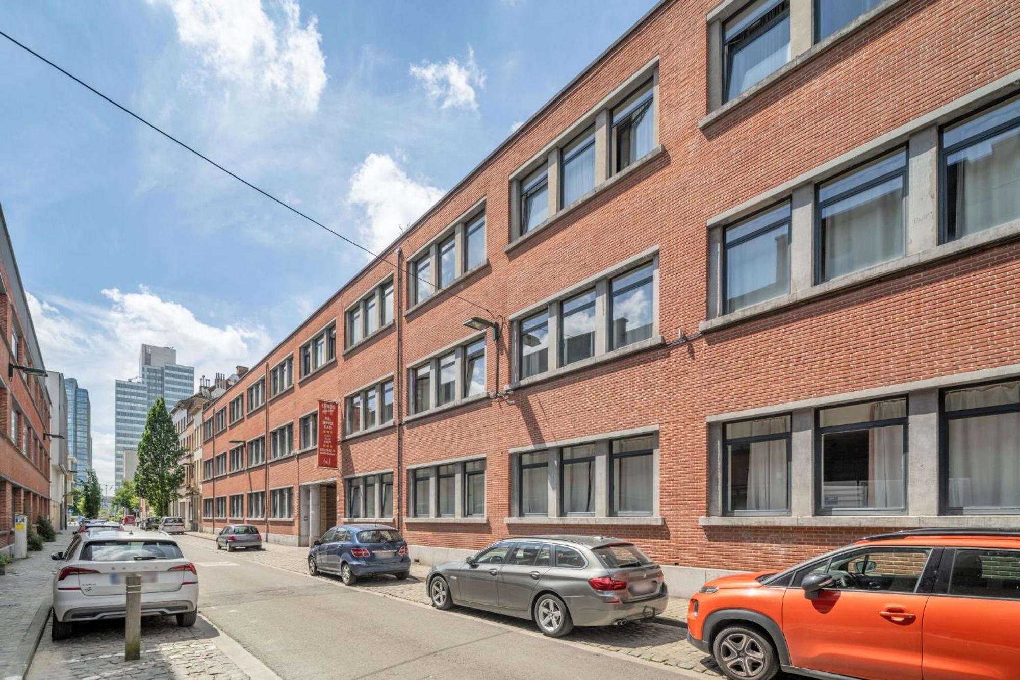 One Bedroom Near North Station Apartment