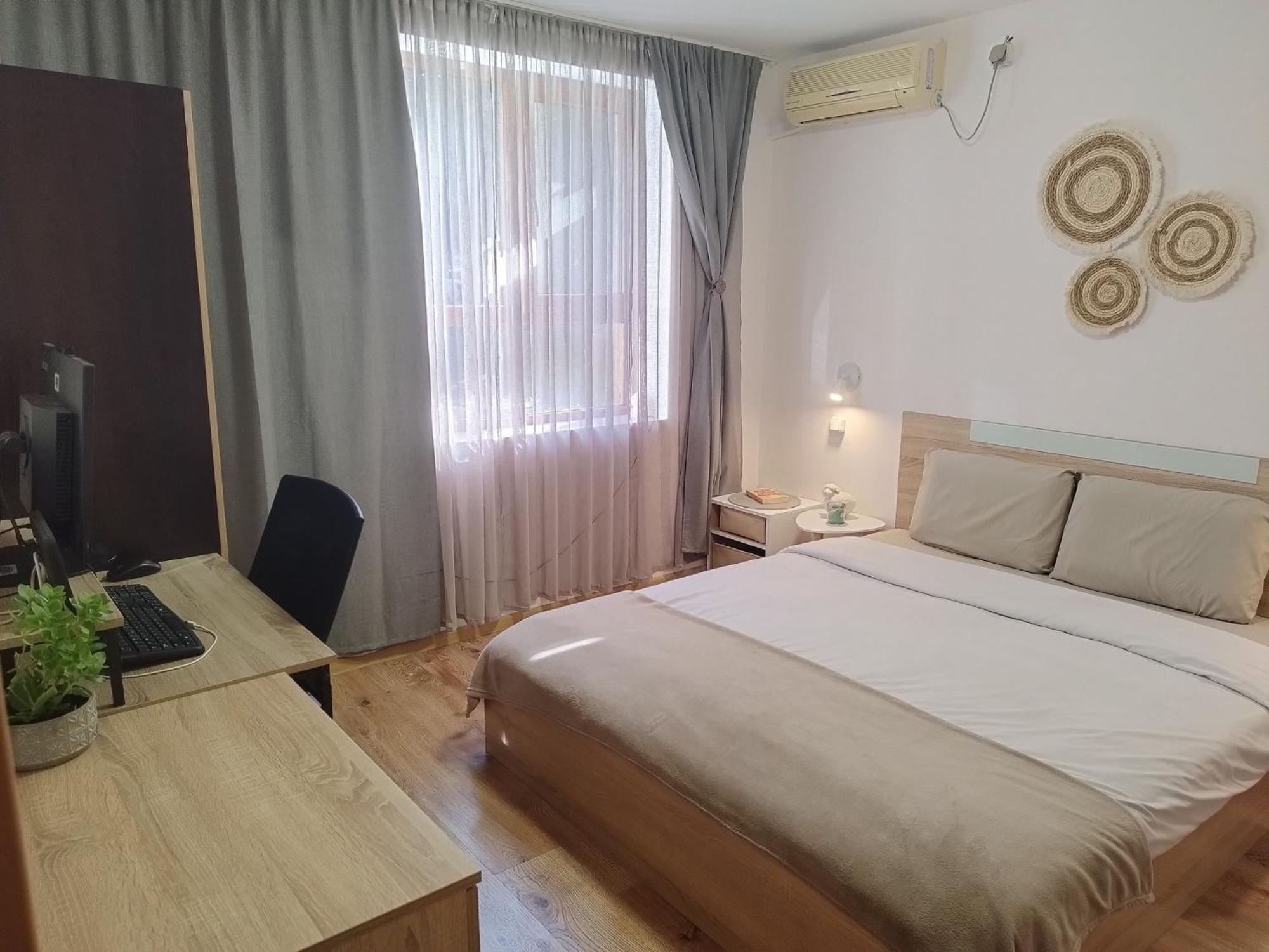 Station 1 Bed * Brussels