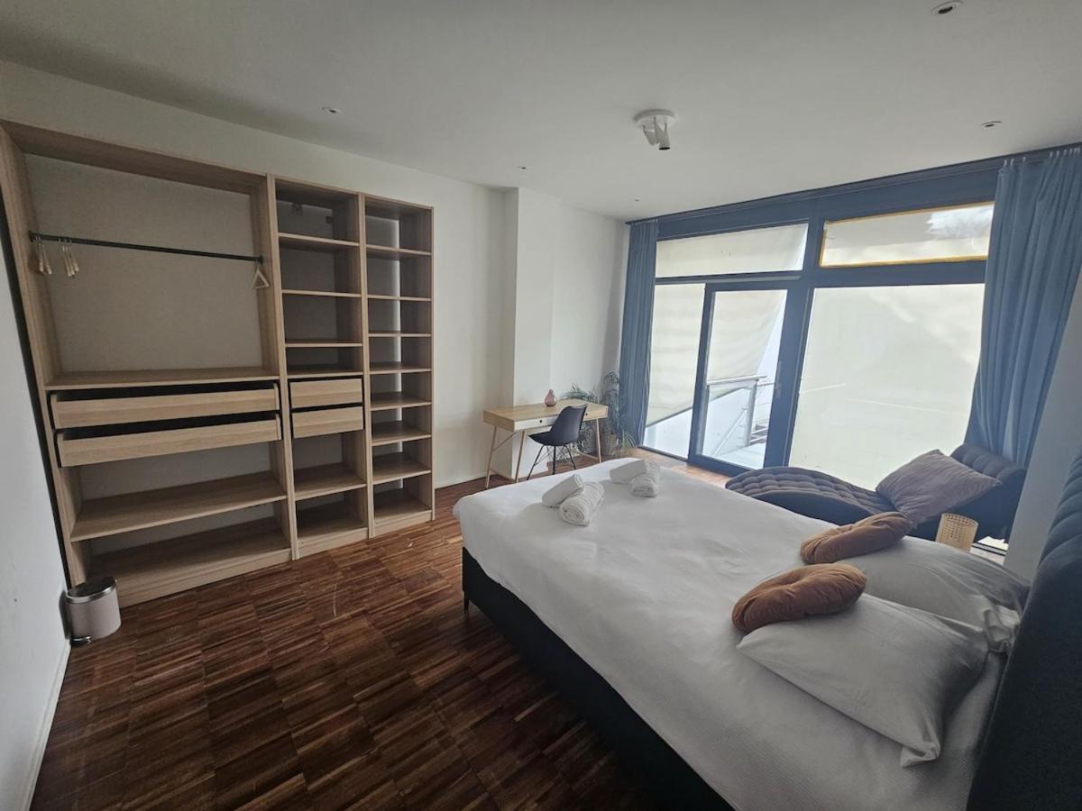Villa Velvet House