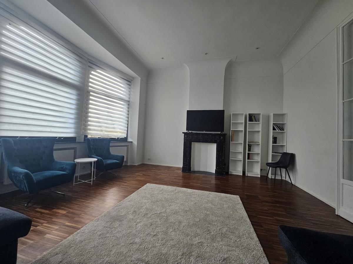 Villa Velvet House