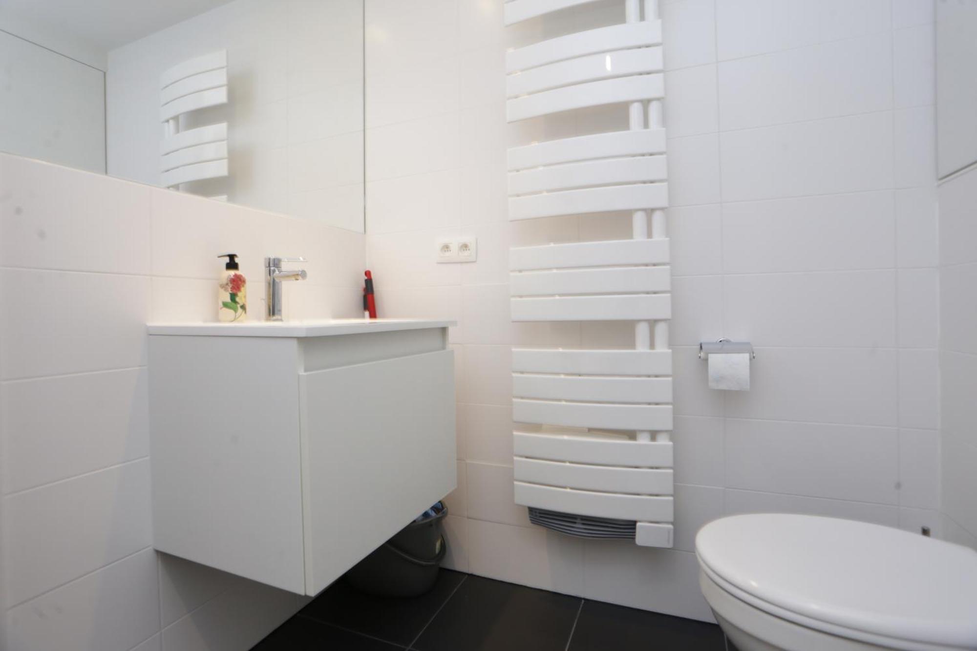 European Flat Apartment *