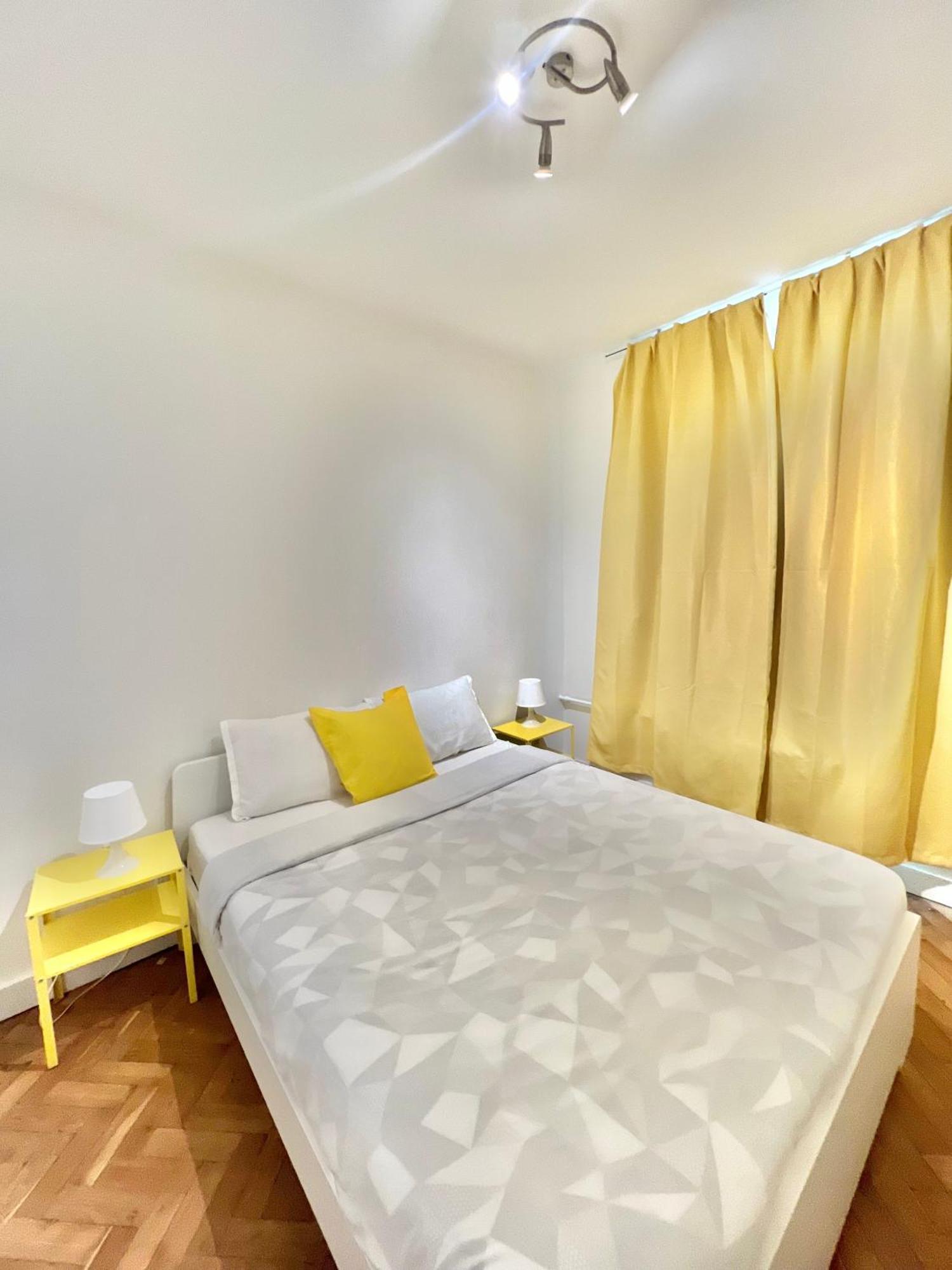 Grand Luxueux A Centre Apartment *