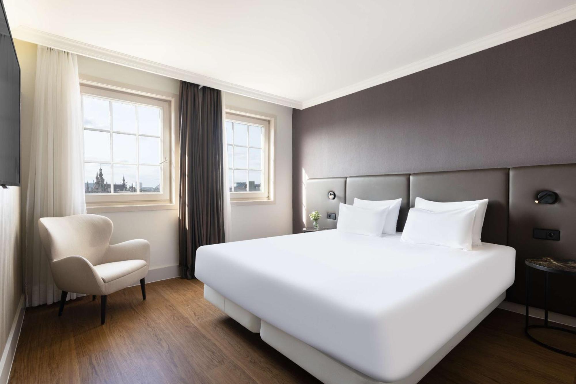 Nh Carrefour De L'europe Hotel