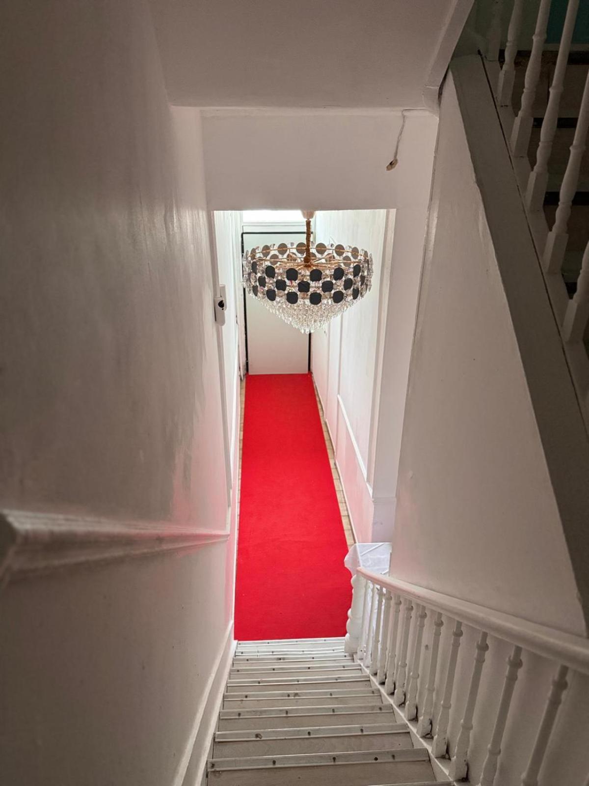 Confort Gare De L'ouest, Troisiemes Etages Apartment *