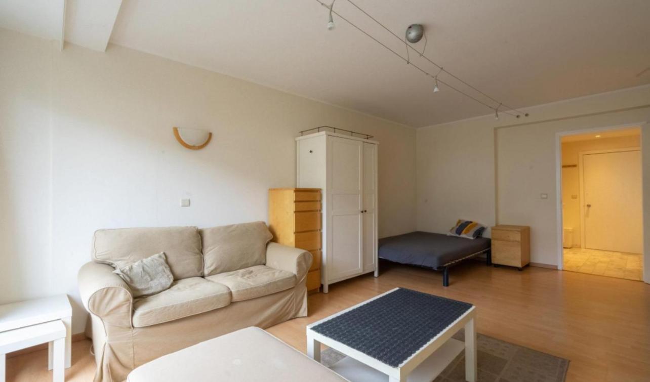 Cinquentenaire Apartment *