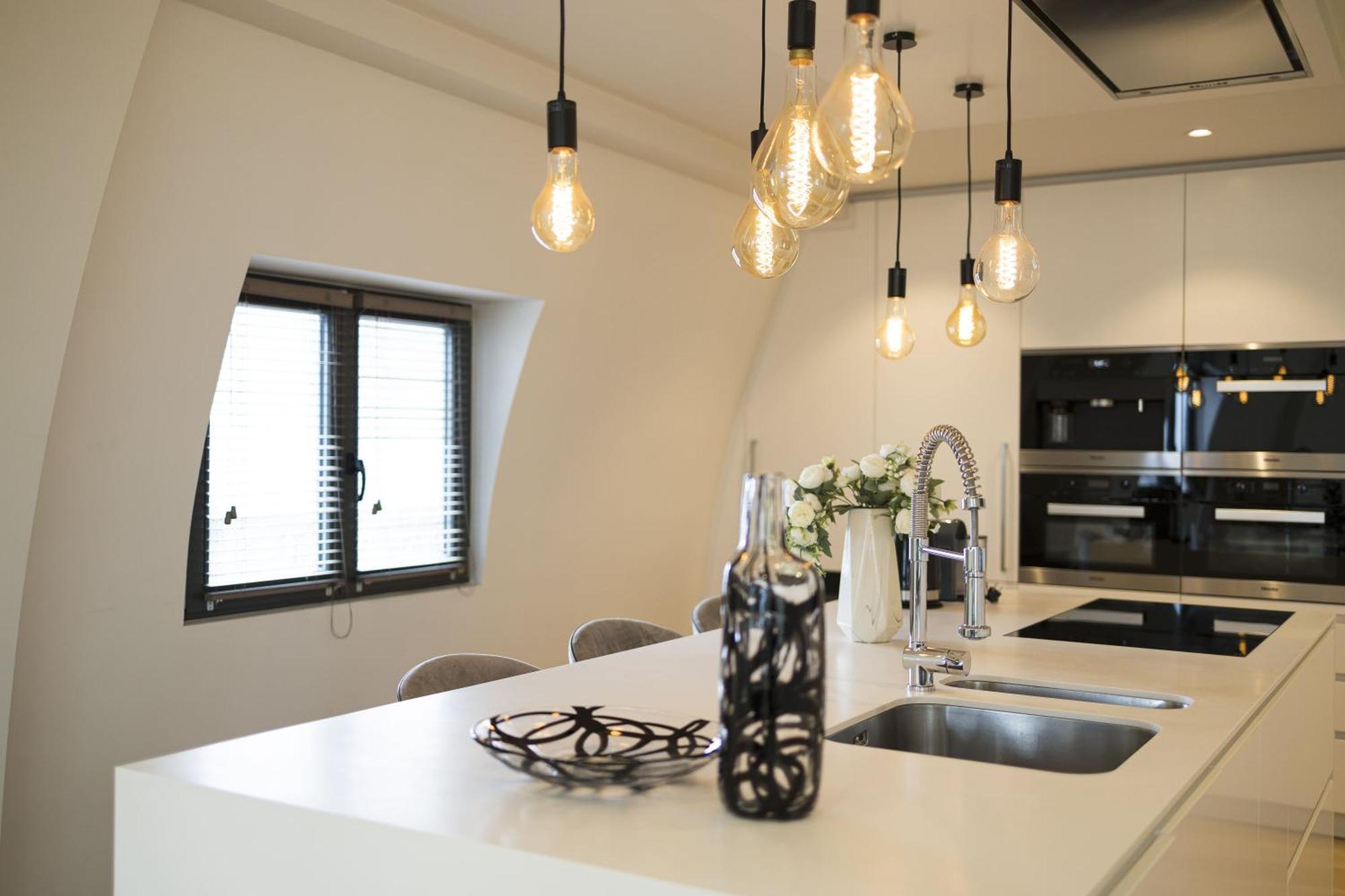 Triplex Penthouse In The Center *