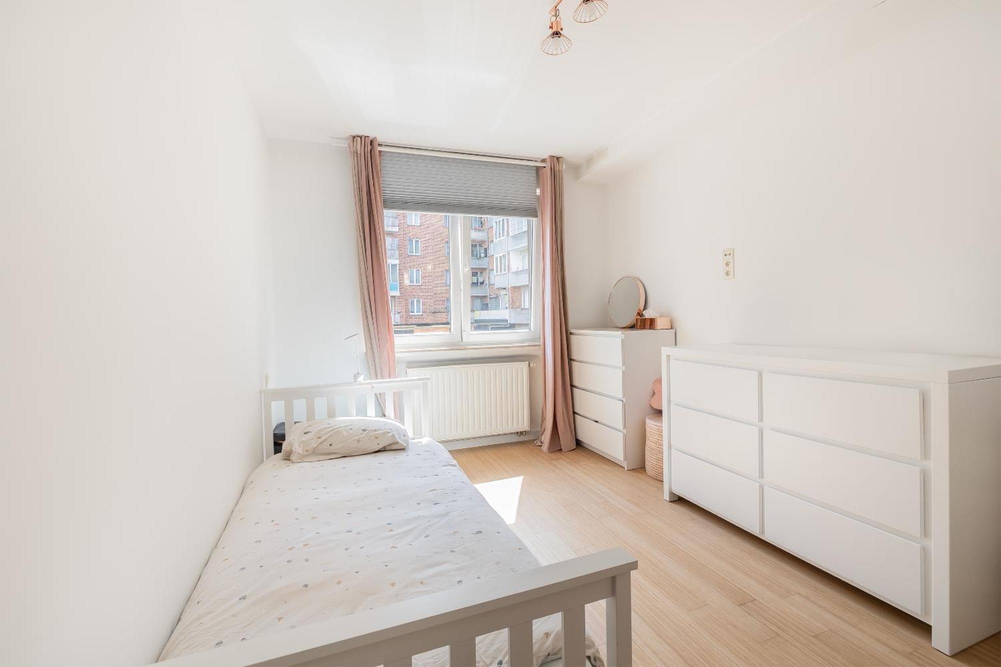 Spacieux Et Confortable - 2 - 4p - Garage Apartment *