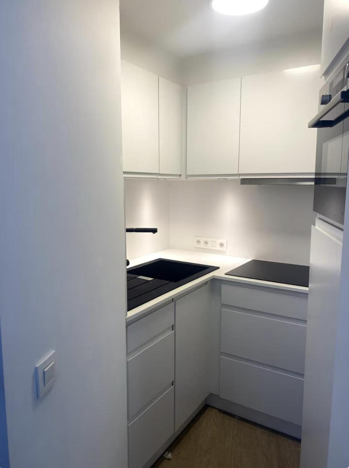 Fully Furnished And Modern Flat - Center Apartment