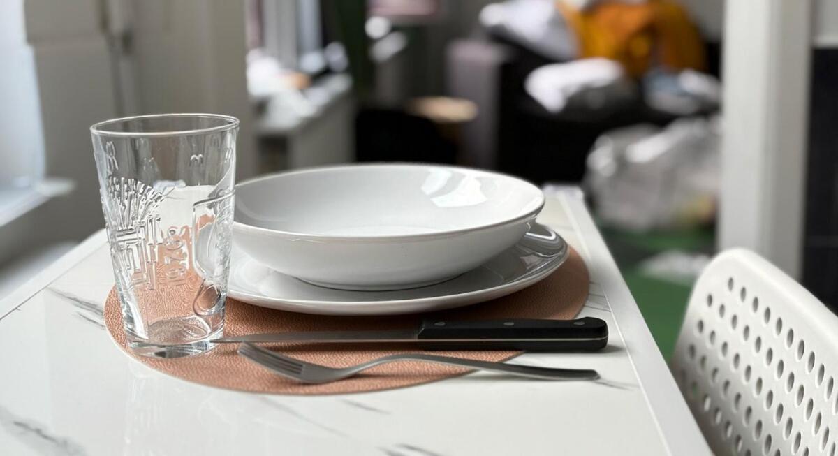 Spacious And Chic 1br - Separate Kitchen & Washer Brussels