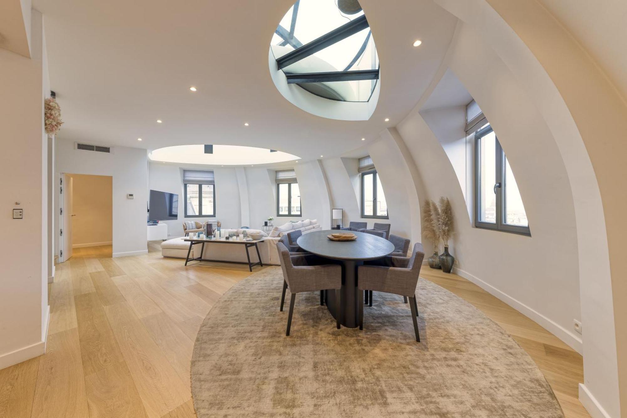 Apartment Triplex Penthouse In Centre *