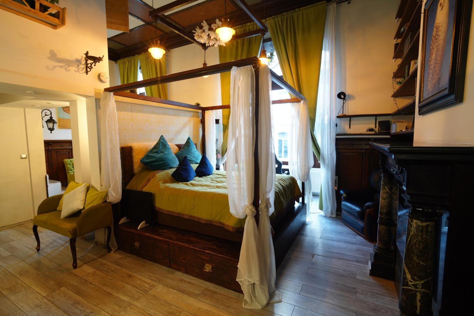 Căn hộ Magical Double Bedroom Duplex Brussels