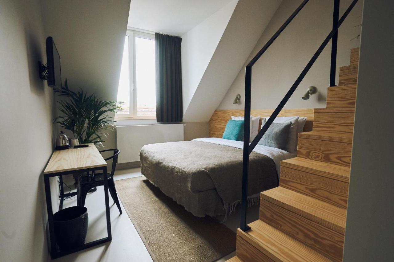 Latroupe Jardin Secret 3* Saint-Gilles