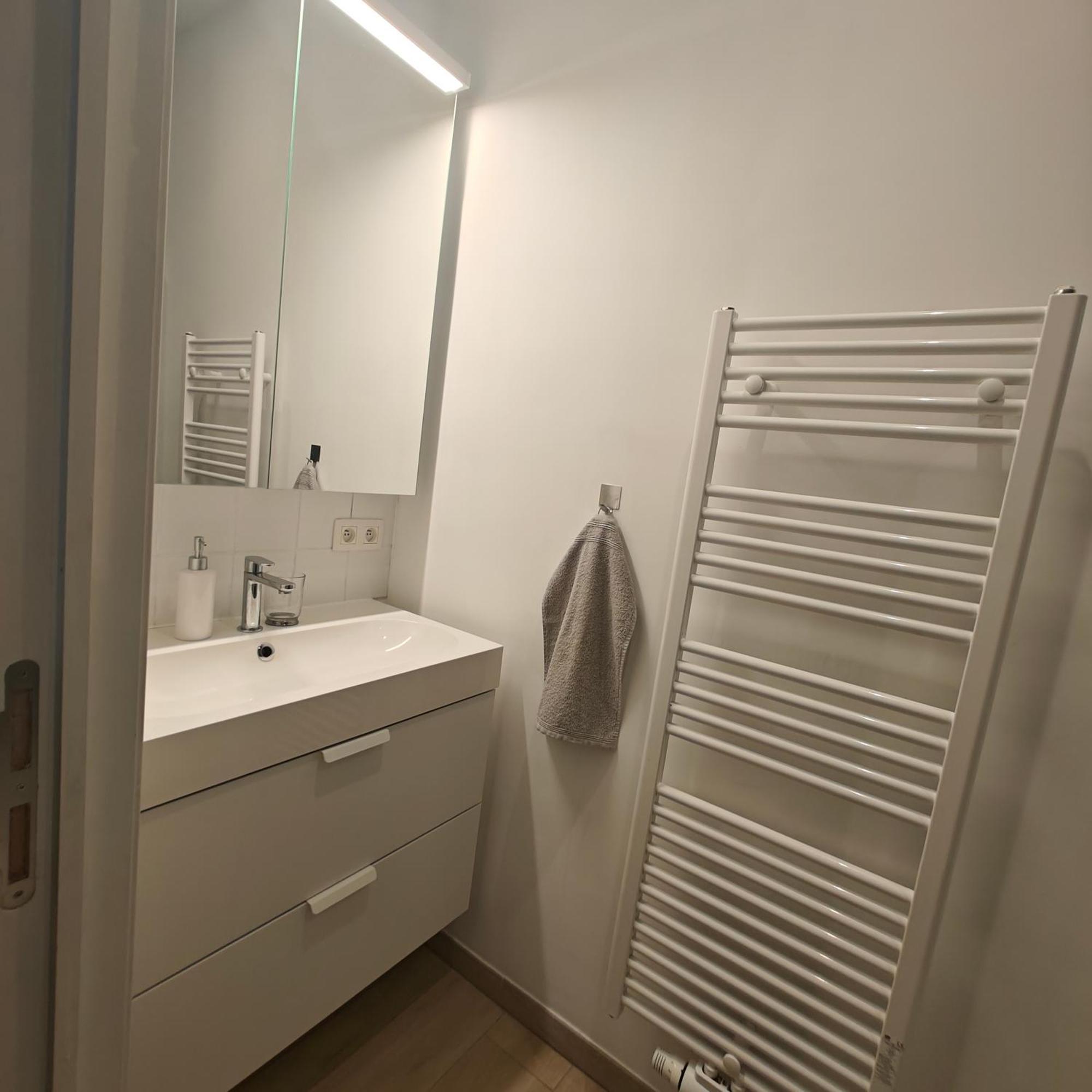 Cosy 2 Bedroom With Private Garden Căn hộ