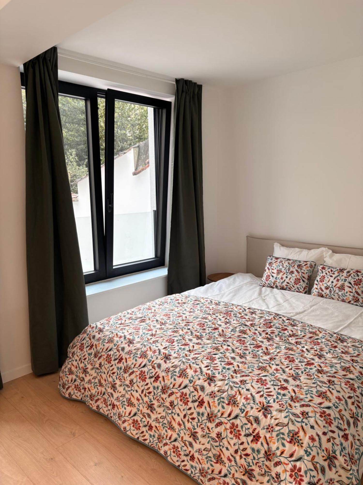 Guest house Spacious With Private Bathroom *
