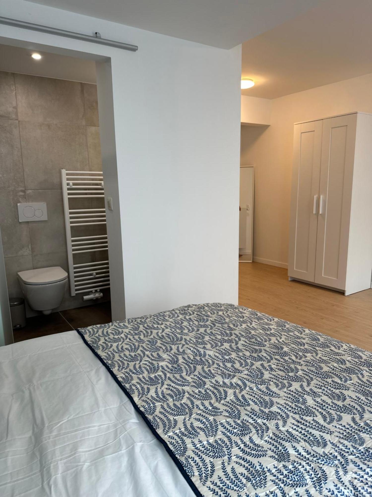 Guest house With Ensuite And Garden Brussels