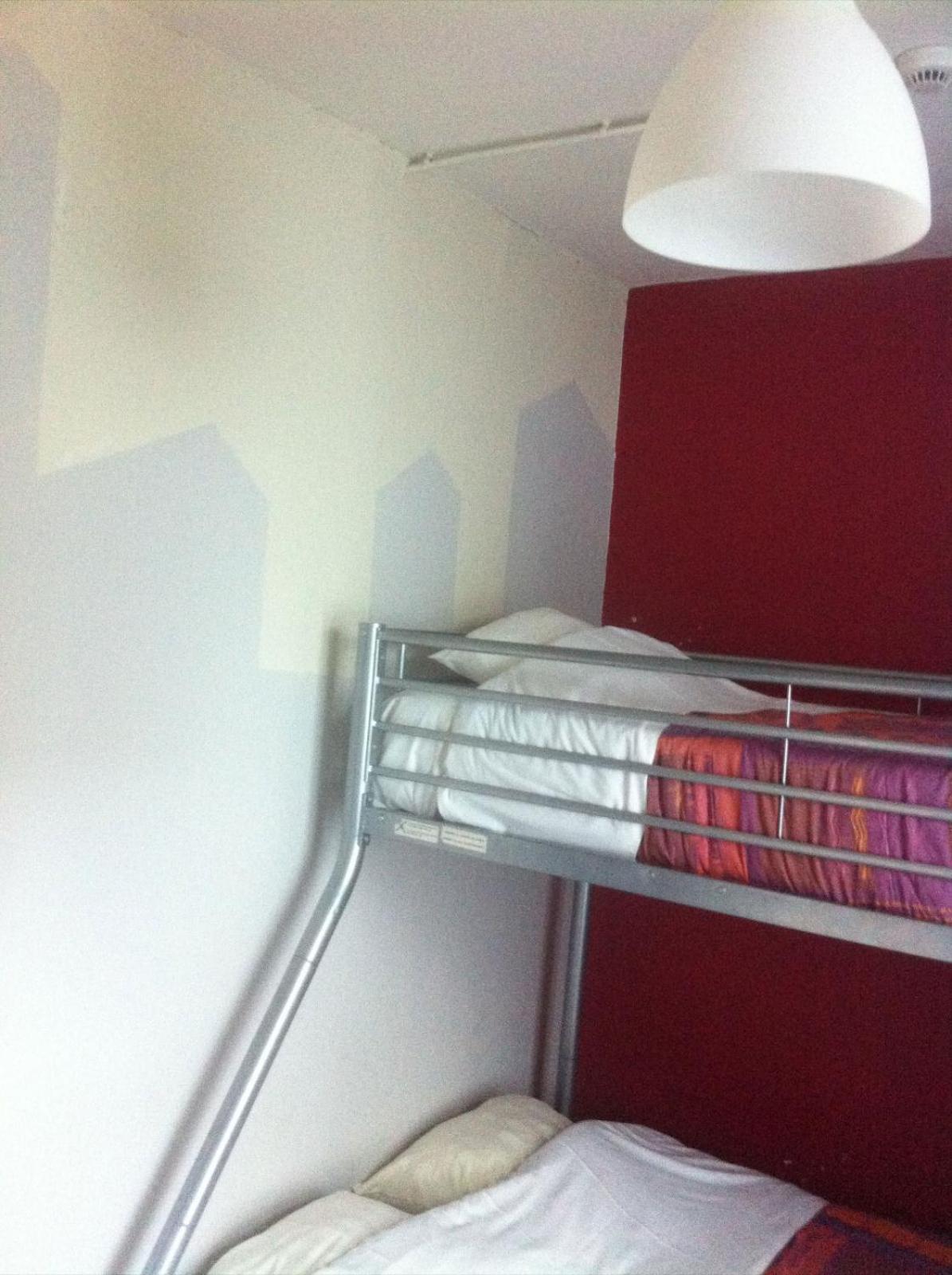 The82 Louise Hostel Ixelles