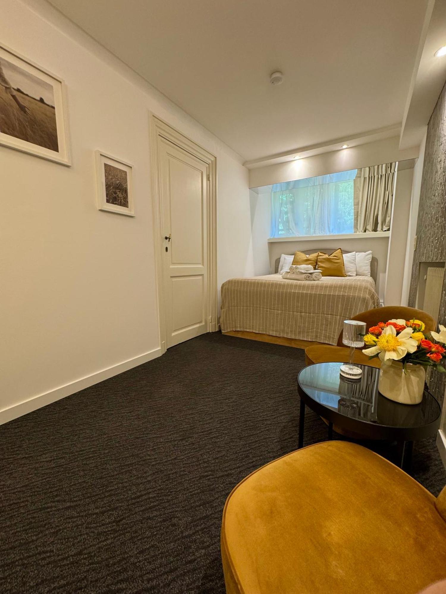 Bed & Breakfast De Maitre De Vaughan *
