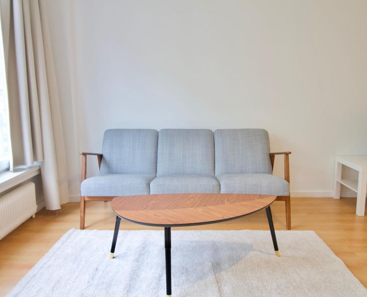 Very & Large Studio-plasky Apartment Brussels