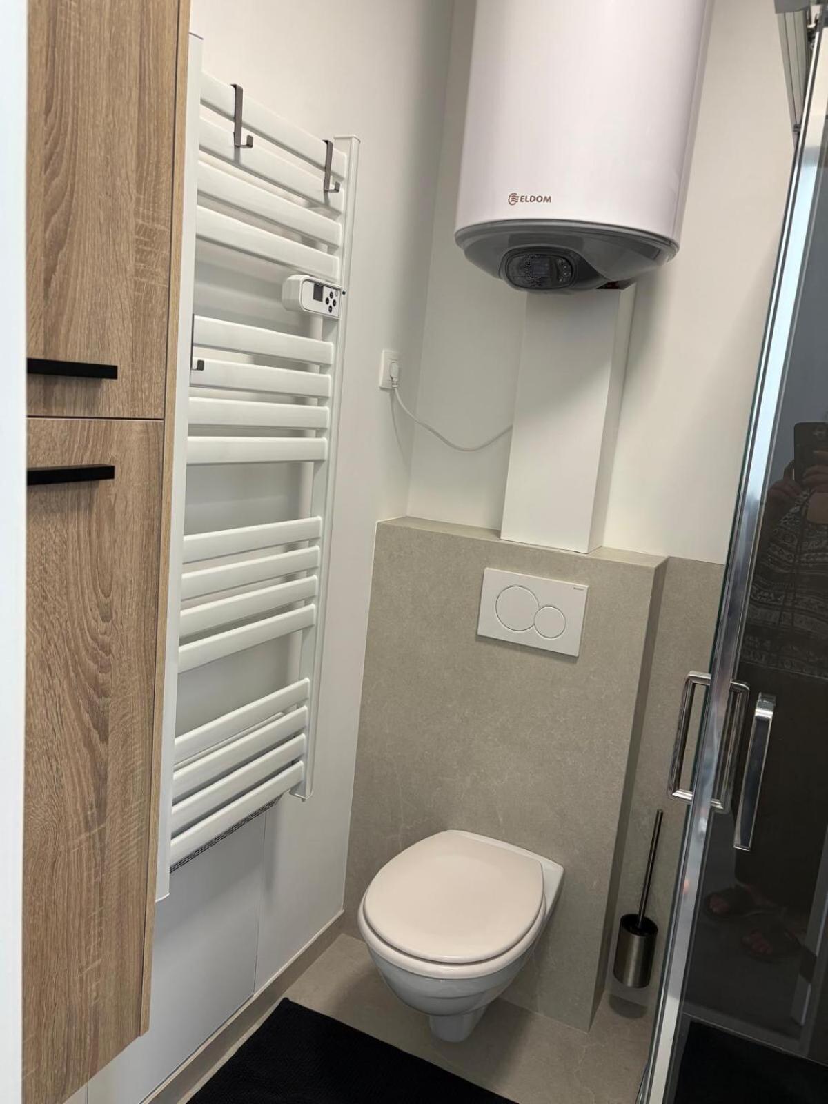 Apartment Modern 1 Bedroom And Sofa Bed