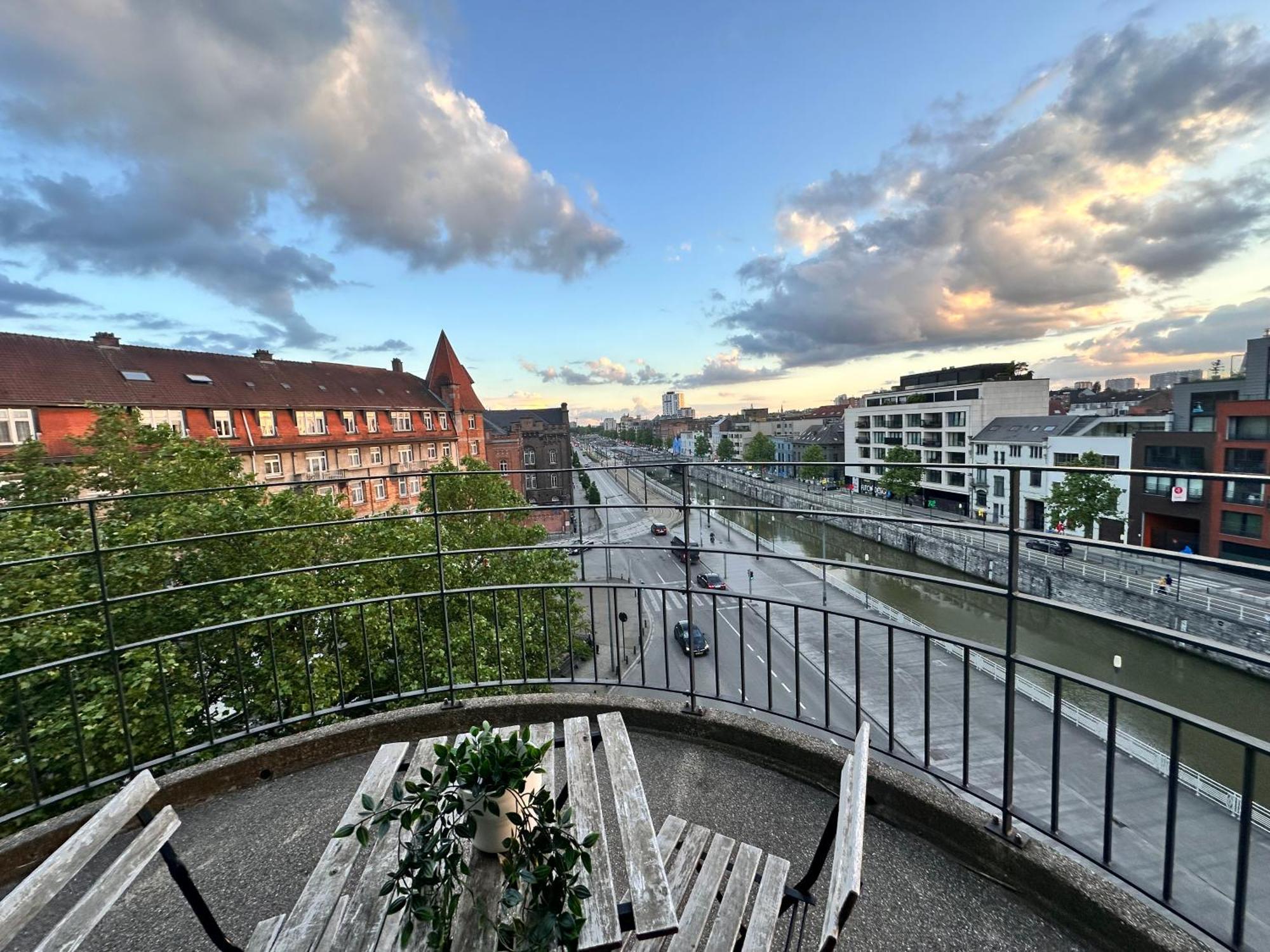 Sleep & Explore Brussels