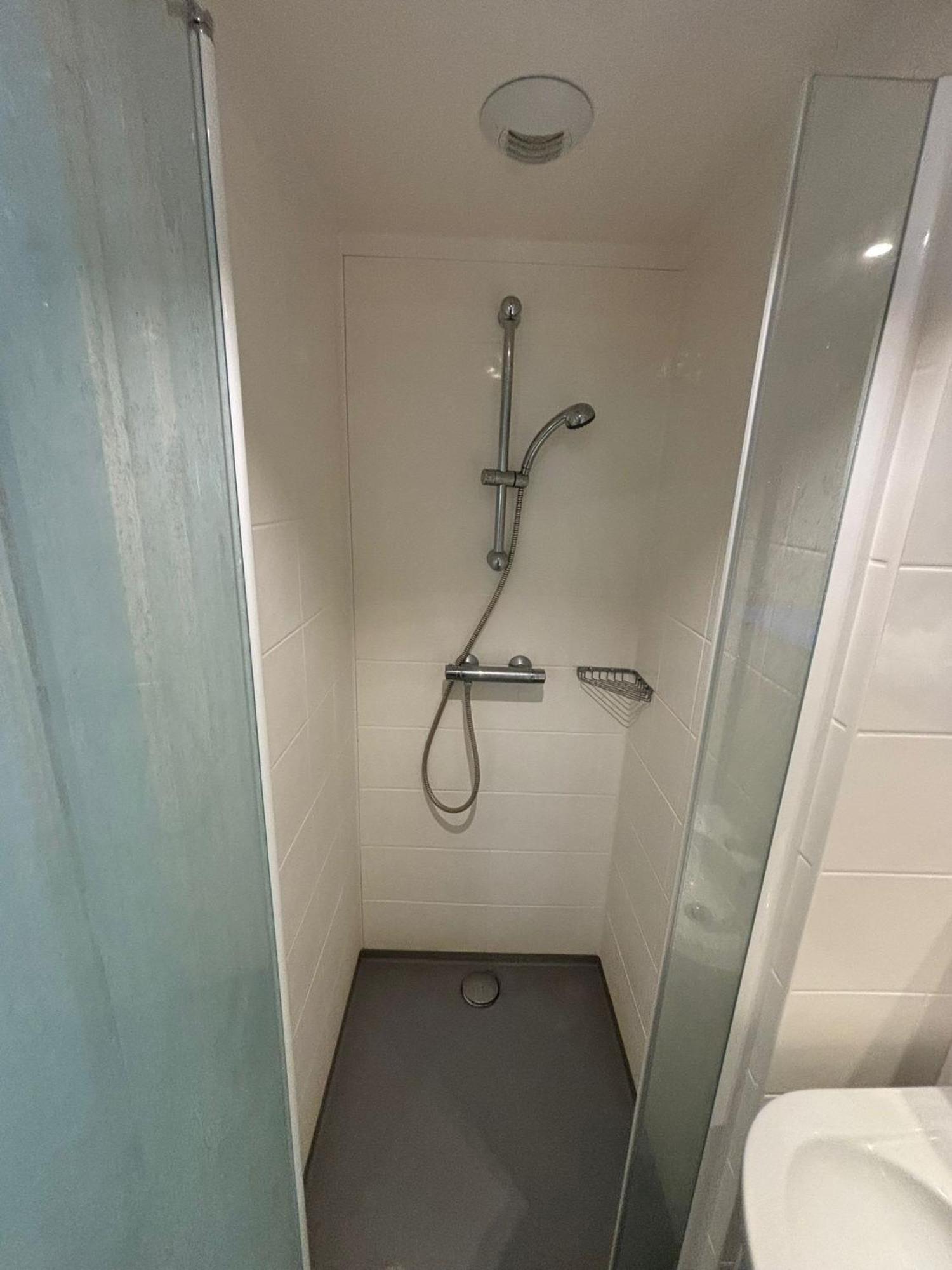 Cozy Private With Ensuite * Brussels