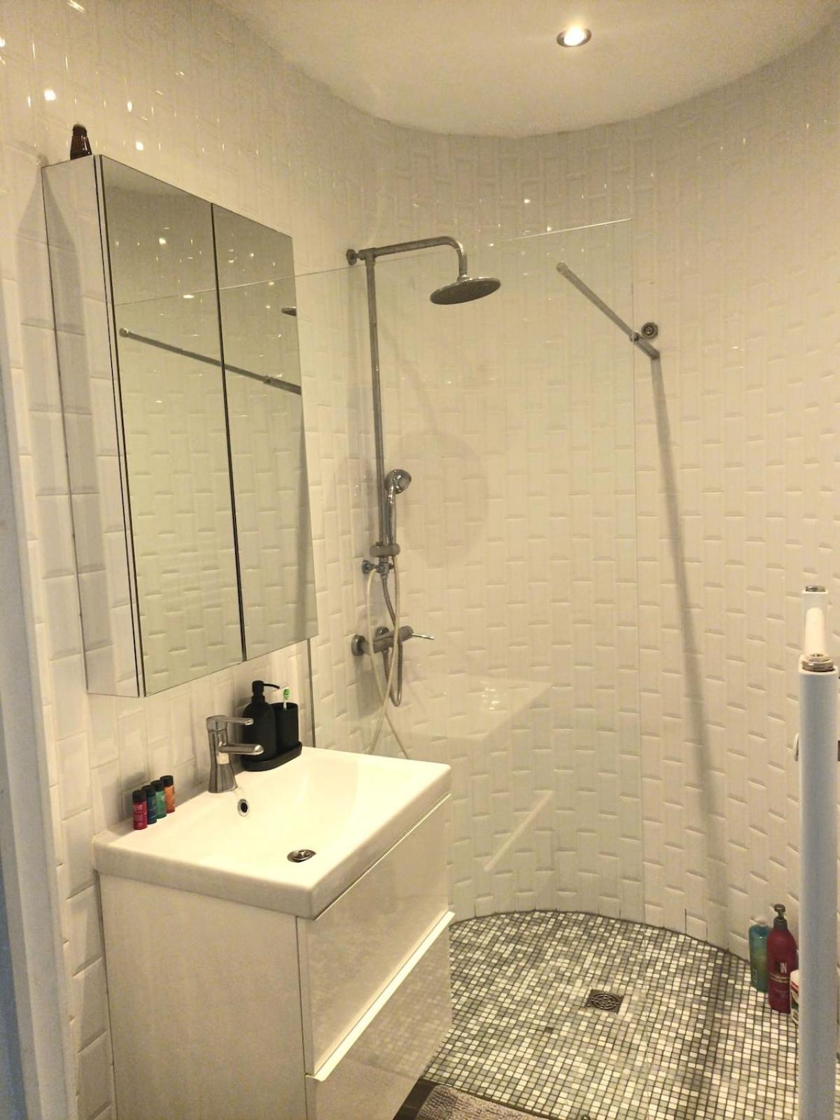 Beautiful 2 Bedroom In Place Flagey Bxl *