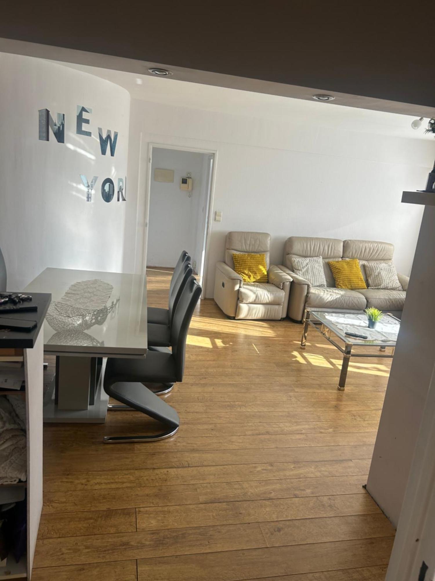 Op Apartment *