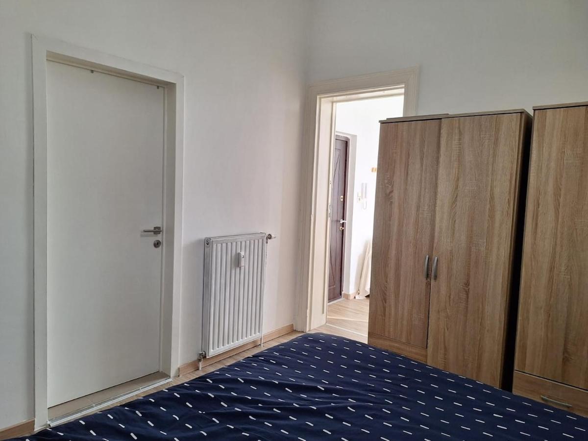 Midi Gateway Apartment Brussels