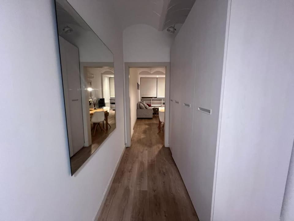 Apartment Skyline Elegant Views