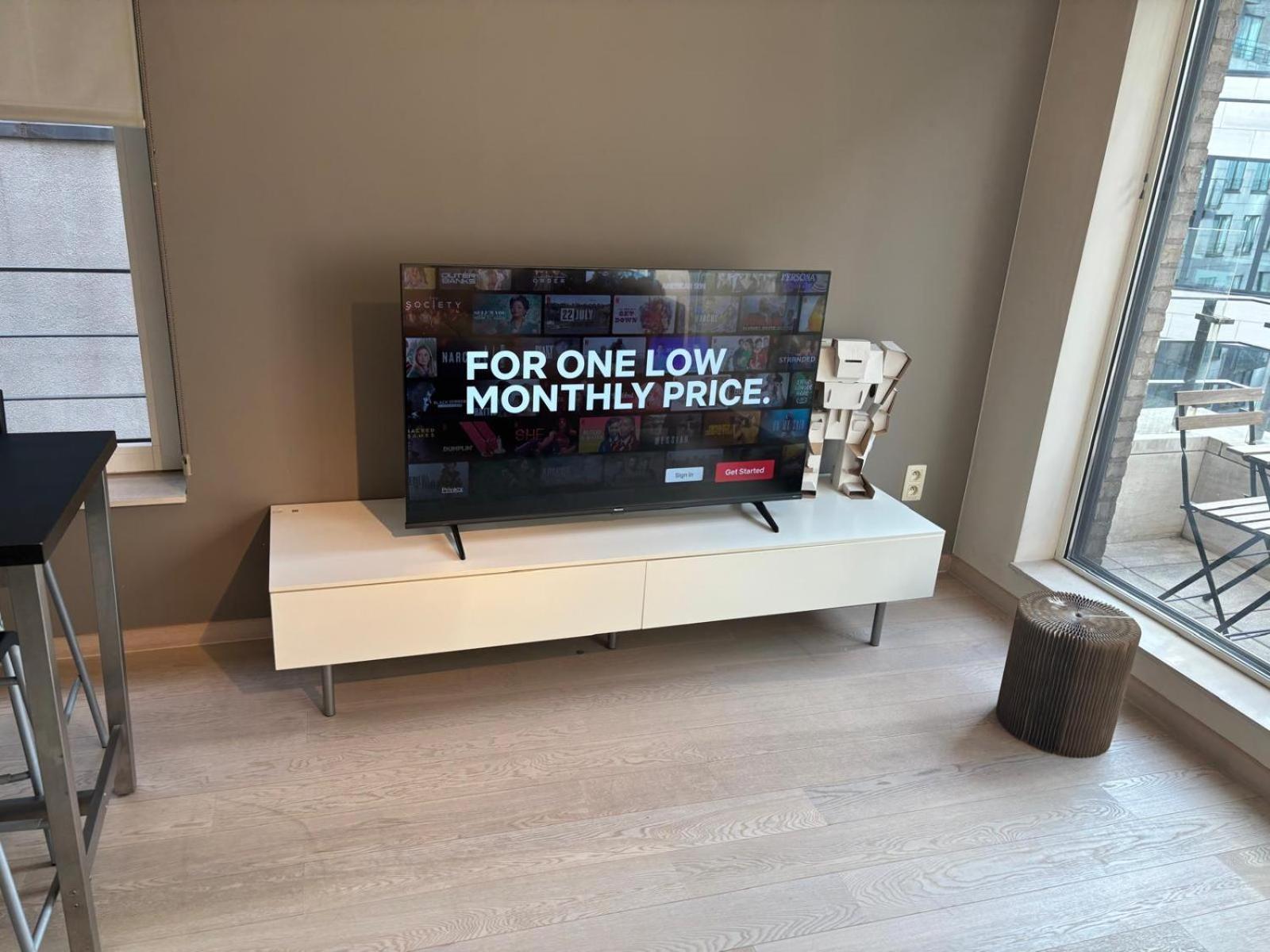 2 Bedroom With Balcony Apartment *