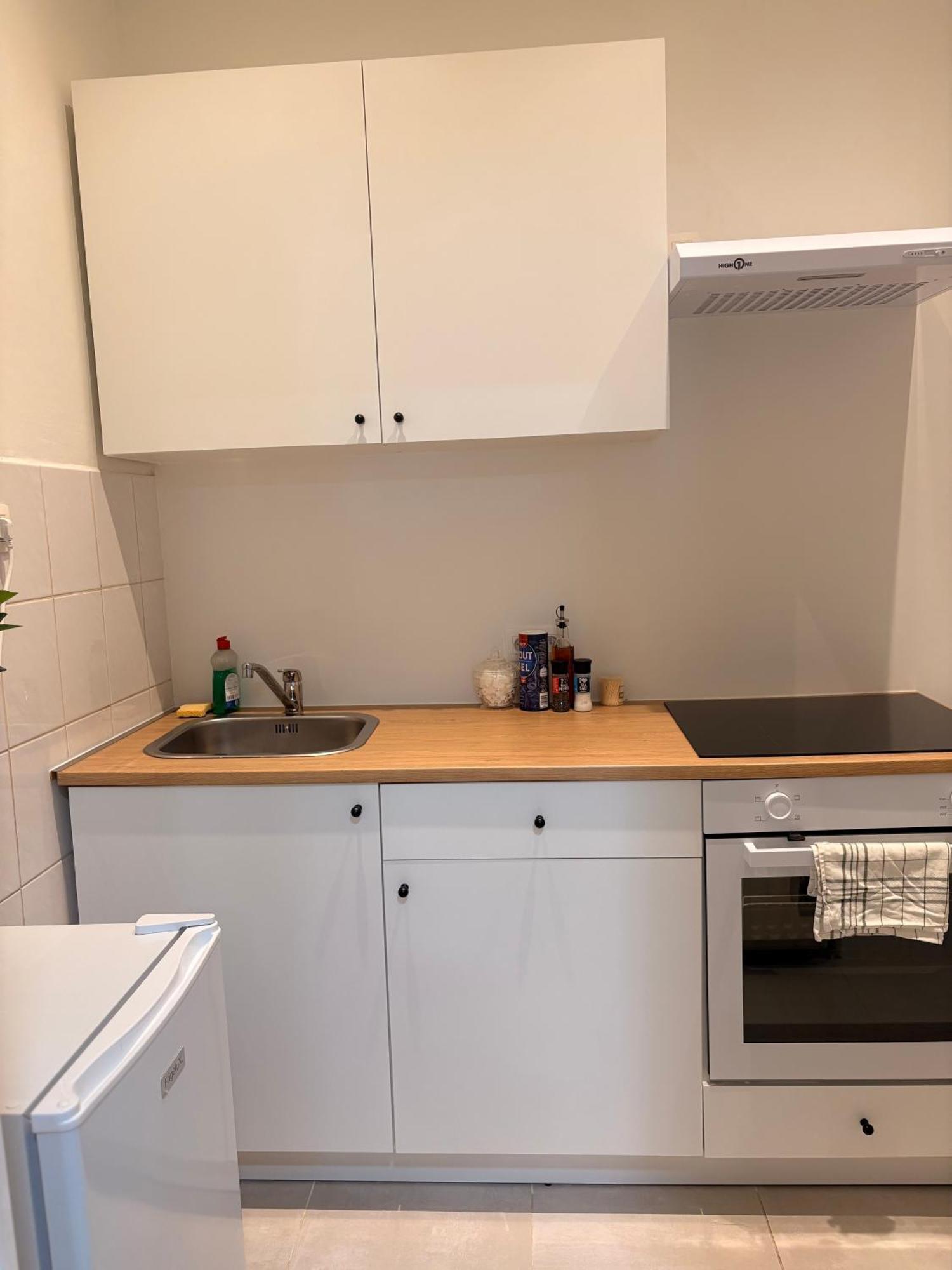 Fully Renovated Studio Near Brussels Centre & Midi Apartamento *