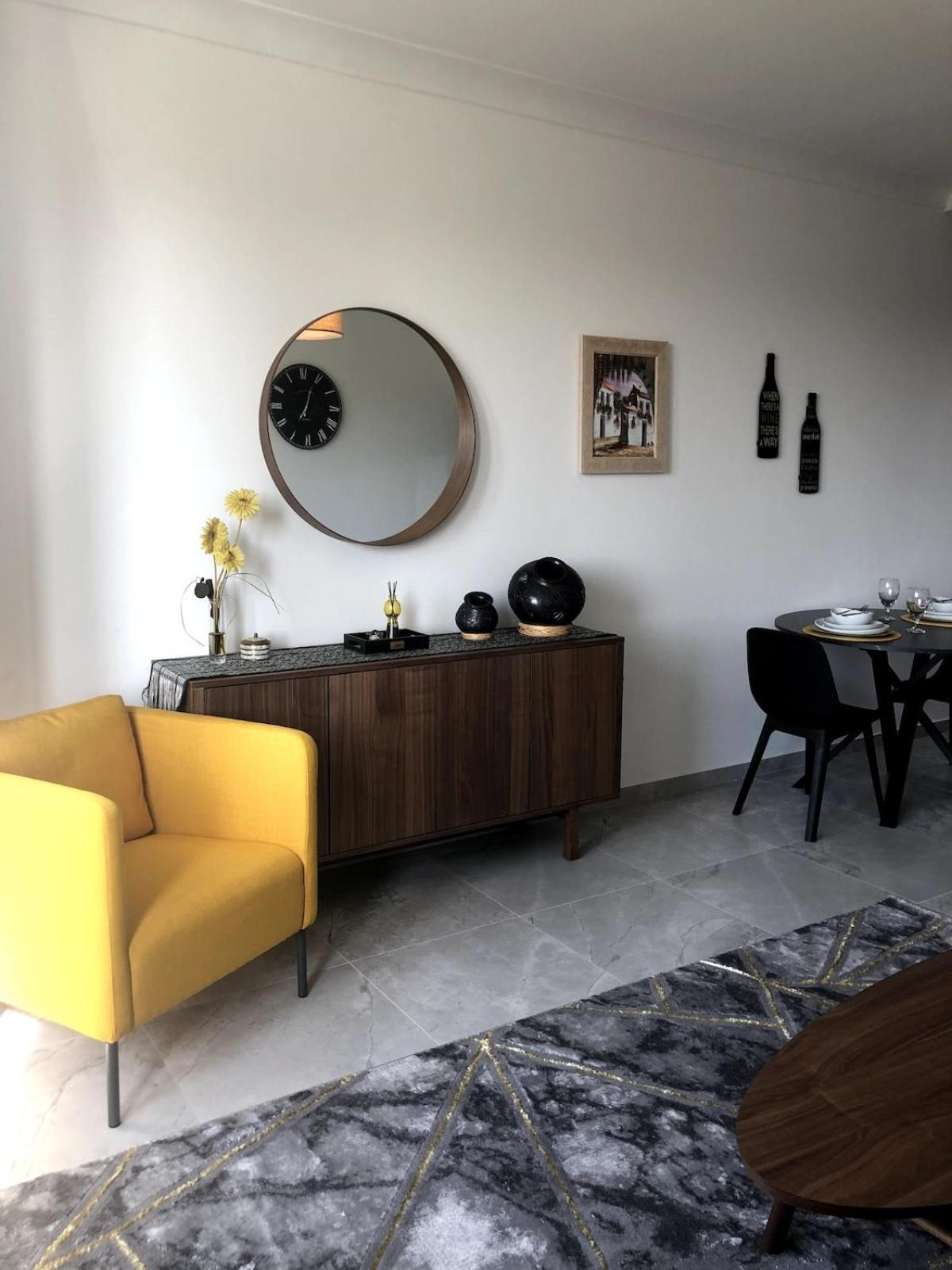 30 Pied A Terre Apartment
