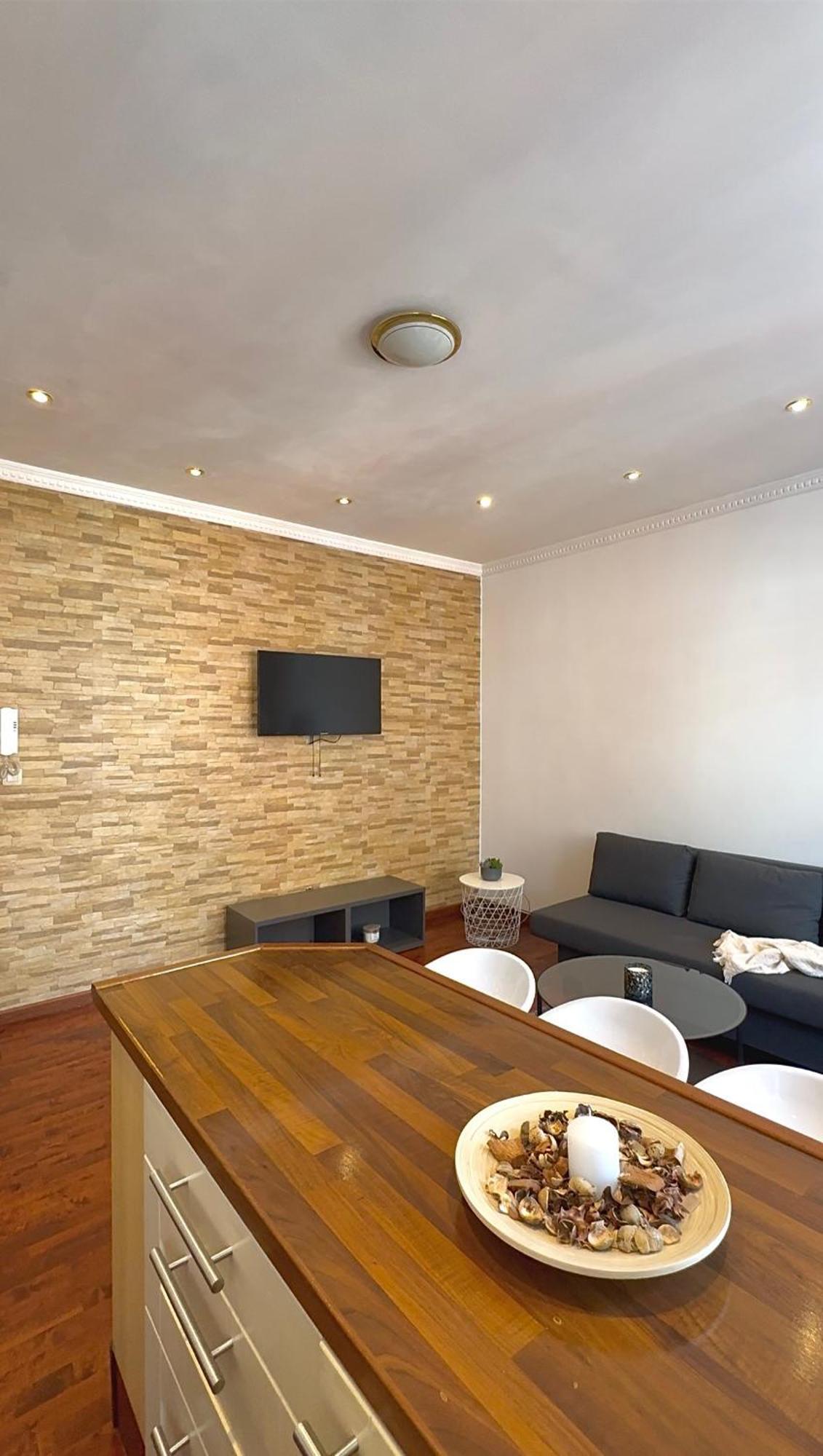 Cozy & Calm Perfect For Ing Arena Events *